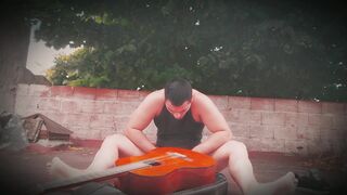 Guitar Job - Outdoor - Making the Guitar Scream - Sexy Gentleman #1