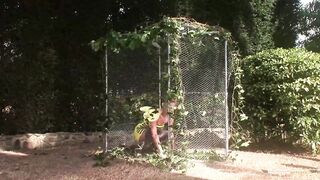 Anal sex and double penetration are how the blonde milf likes to enjoy herself