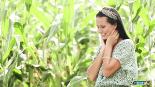 The outdoor maize field is the perfect cover where the couple can reach orgasm together - 3 image