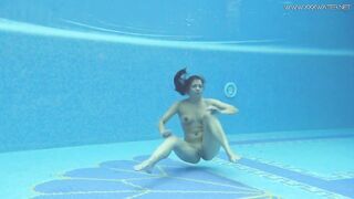 Hot big ass euro milf Sazan underwater erotics - 13 image