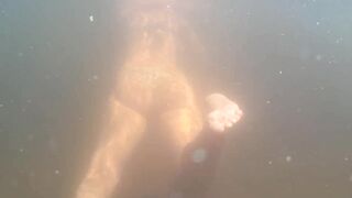 Under water (bikini) - 2 image