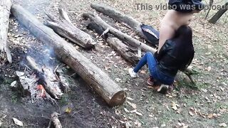 Mouthfuck and cum in my girlfriend's mouth in the dark woods - Girls fly orgasm - 7 image