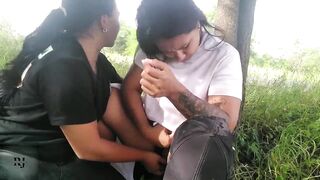 puta colombiana tiene sexo en la orilla de la carretera - 15 image