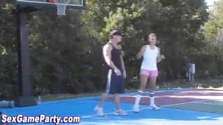 Naked basketball sex game - 2 image