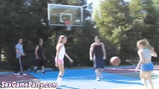 Naked basketball sex game - 3 image