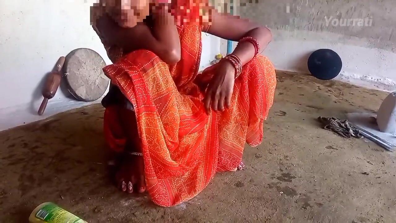 Husband came from city to village and he fucked his wifes pussy and put water from lund in her pussy clear Hindi voice watch online