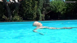 Euro blonde small tits pornstar Zazie swimming naked - 4 image